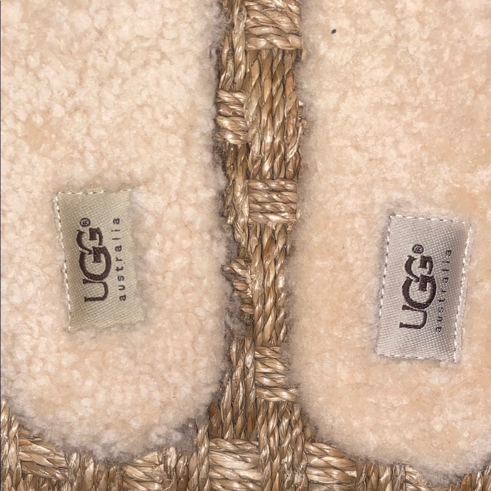 UGG Sheepskin Insoles in Cream - Picture 4 of 4
